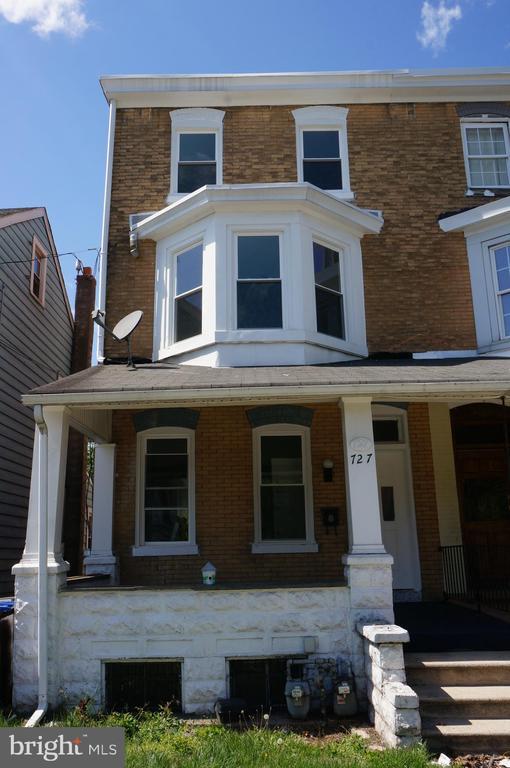 Building Photo - 727 Haws Ave Rental