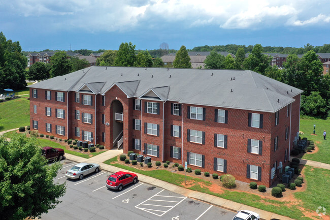 Building Photo - Woodland Heights Apartments