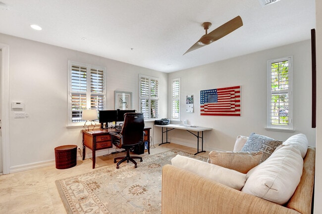 Photo - 122 SW 1st Ave