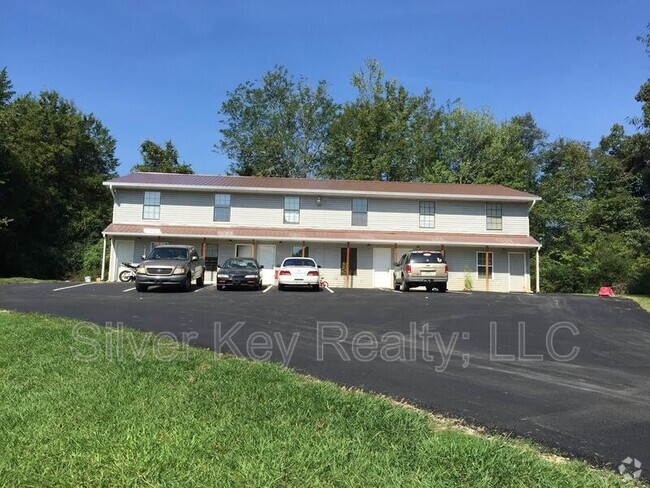 Building Photo - 1426 Niles Ferry Rd Unit 5A Rental