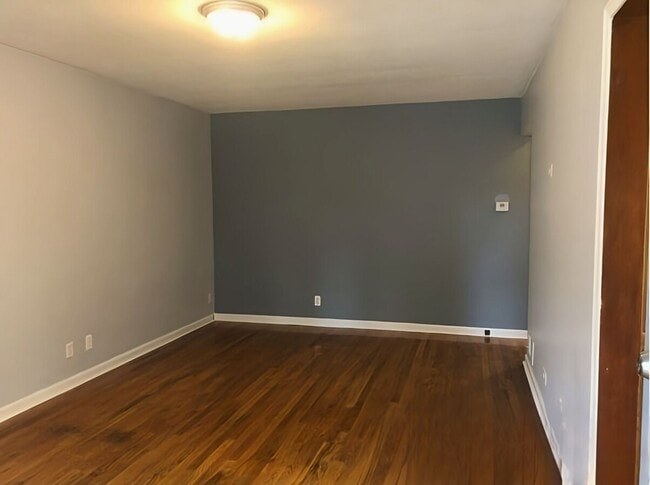 3-Bedroom Home Near Aksarben For Rent – Mo... - 3-Bedroom Home Near Aksarben For Rent – Mo...