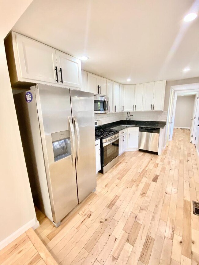 305 S Central Ave
