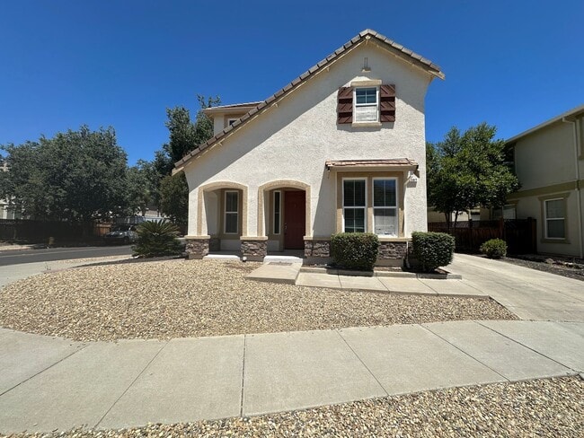 Building Photo - Brighton Station Beauty, 5 Bedroom. 3 Baths Brentwood Home