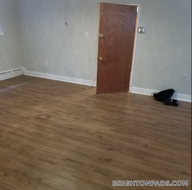 Photo - 63 Selkirk Rd Unidad 1