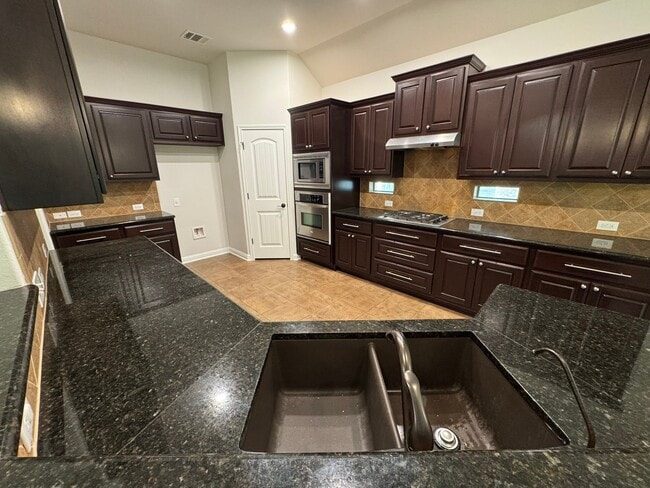 Photo - 630 Wild Rose Dr
