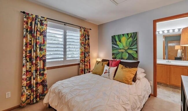 Photo - 2143 S Waco St