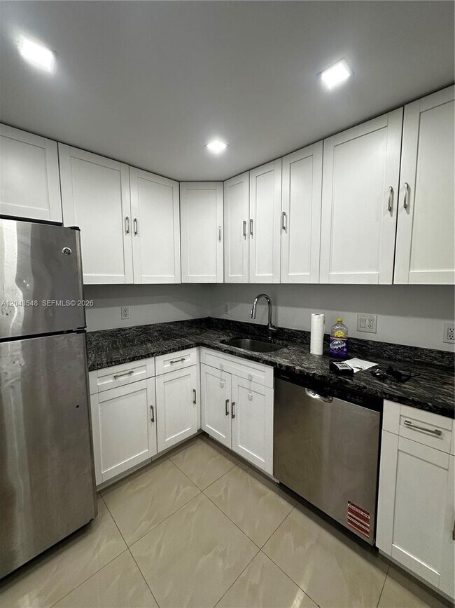 3475 N Country Club Dr Unit 315