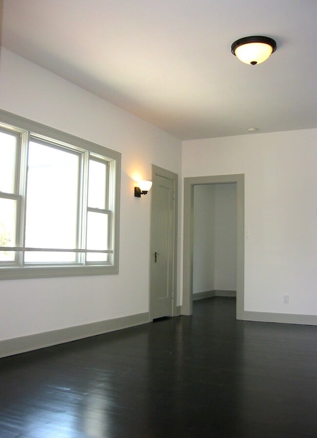 Living Room - 2213 Ocean Ave Unit 2215-C