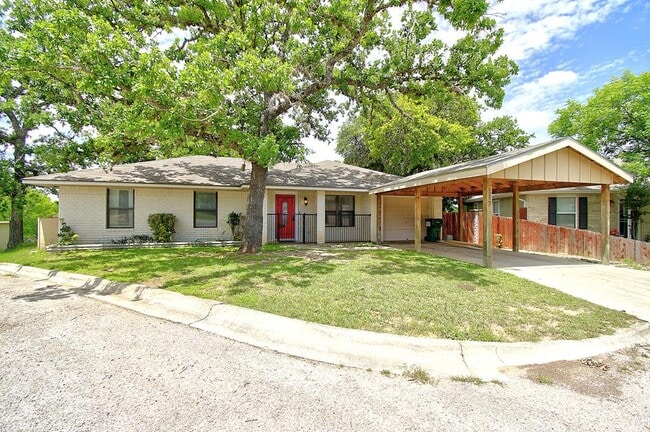 Building Photo - 117 Dover Dr