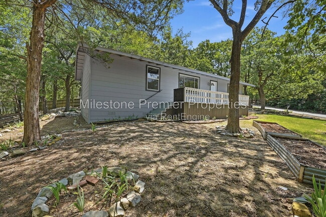 Photo - 101 Lakewood Ln