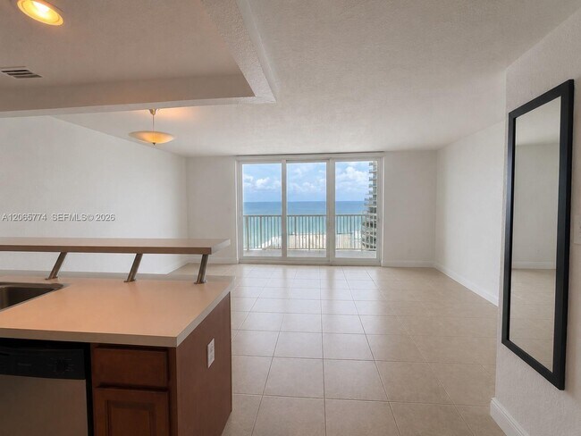 Photo - 5401 Collins Ave Unit 832