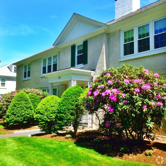 Building Photo - Thoreau Gardens Rental