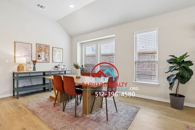 Photo - Available August 1: 4/3 home in La Cima
