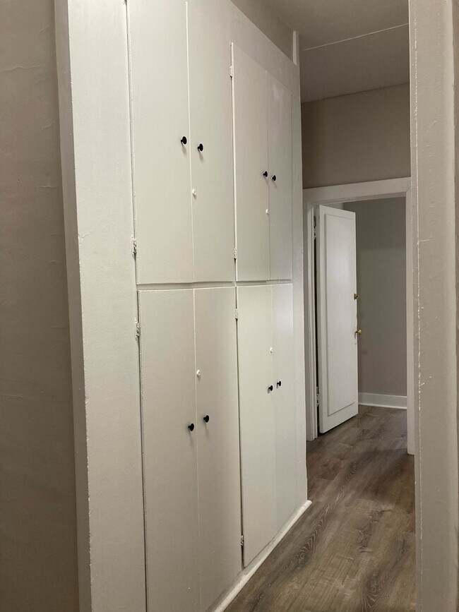 Photo - 1610 Pontiac Trail