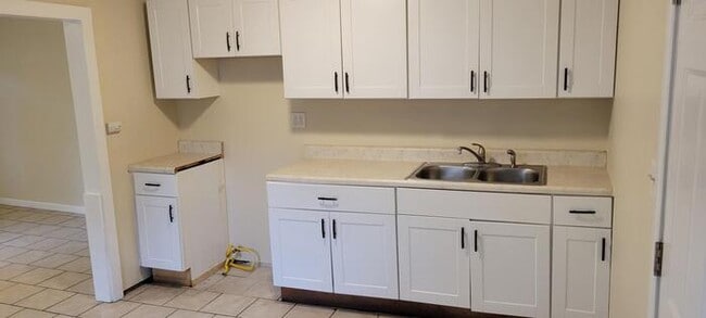 Photo - 1040 Matthews St