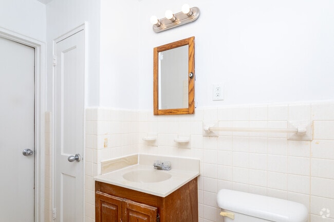3BR, 2BA