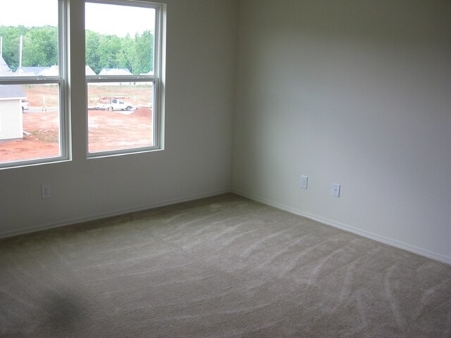 Photo - 423 Kerriann Ln