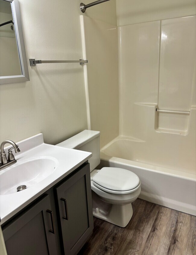 One Bedroom Bath