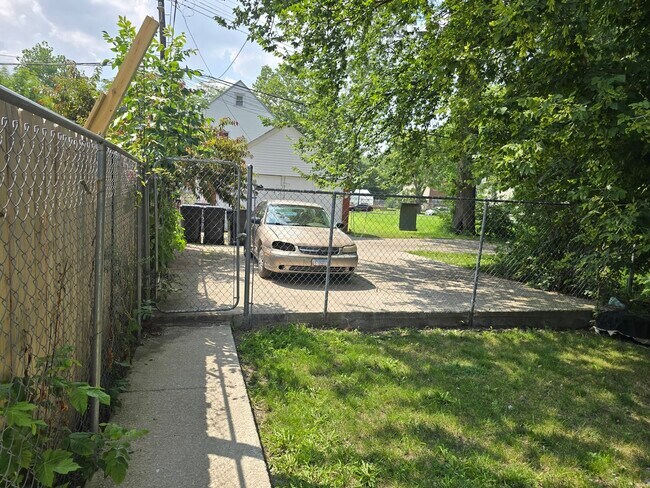 Photo - 5022 S Elizabeth St Casa