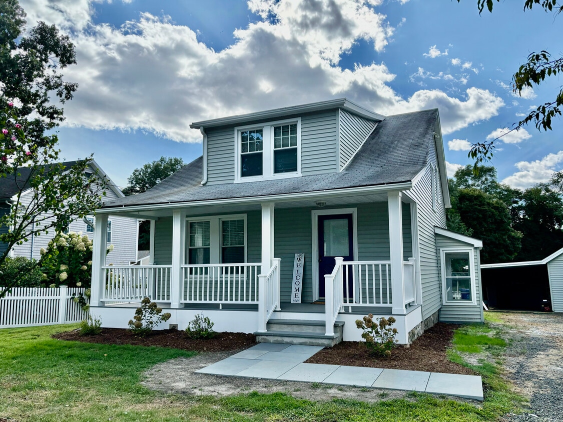 Photo - 53 Grumman Ave (Norwalk, CT)