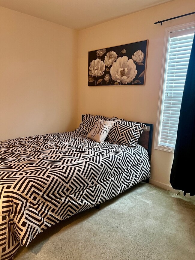 Photo - 4420 Eaves Ln