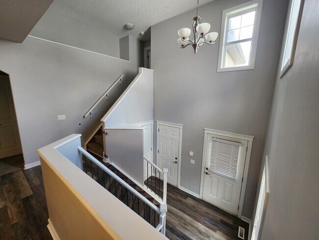 Photo - 377 Windermere Dr