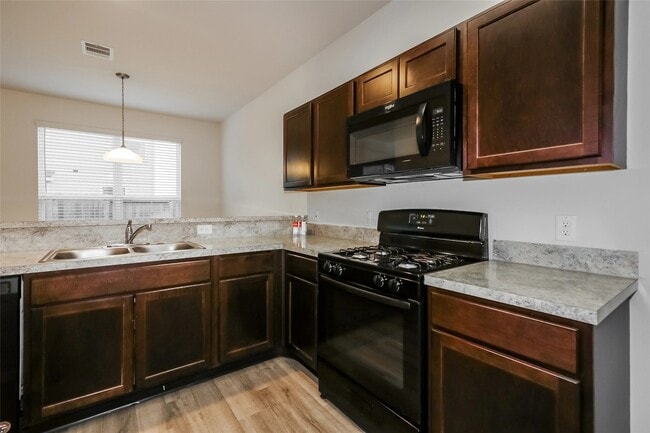 Building Photo - 16903 Andrew Nook Ln Rental