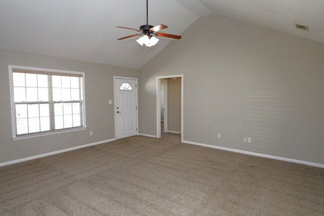 Photo - 1823 Hazel Dr