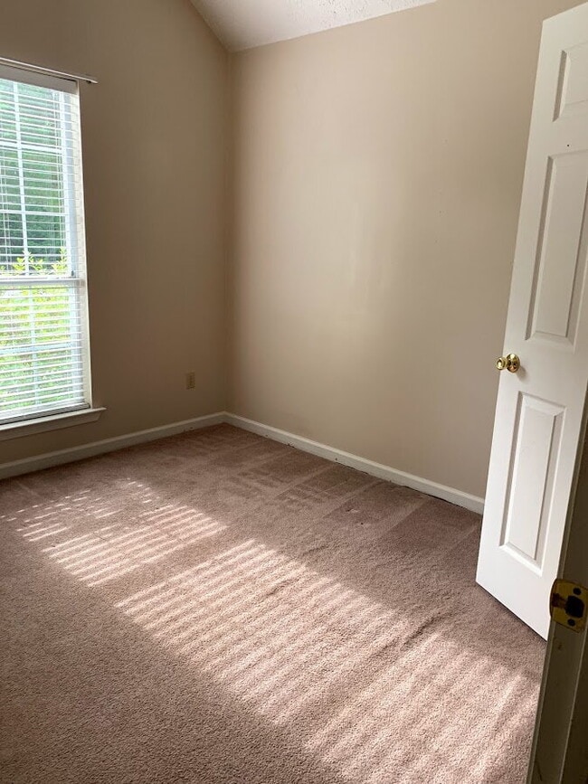 Photo - 175 Richmond Pl