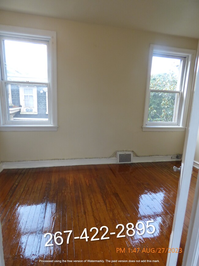 Photo - 3500 Race St