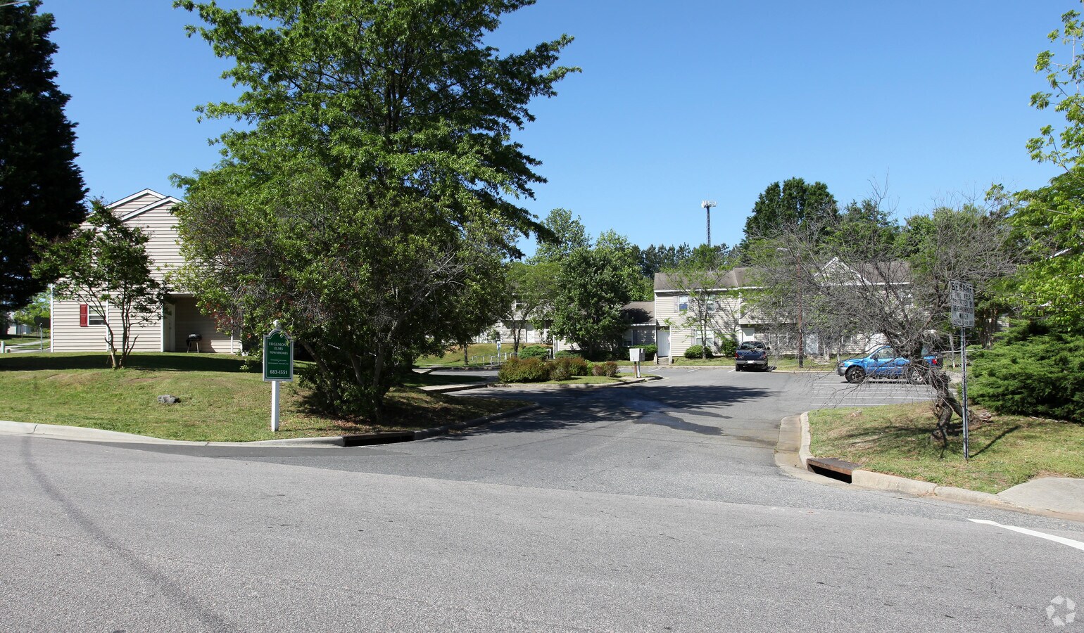 Edgemont Elms Townhomes - Edgemont Elms Townhomes