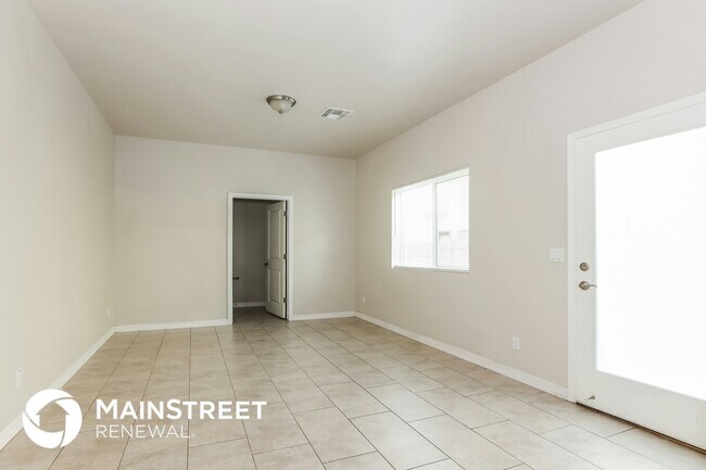 Photo - 2000 N 36th St