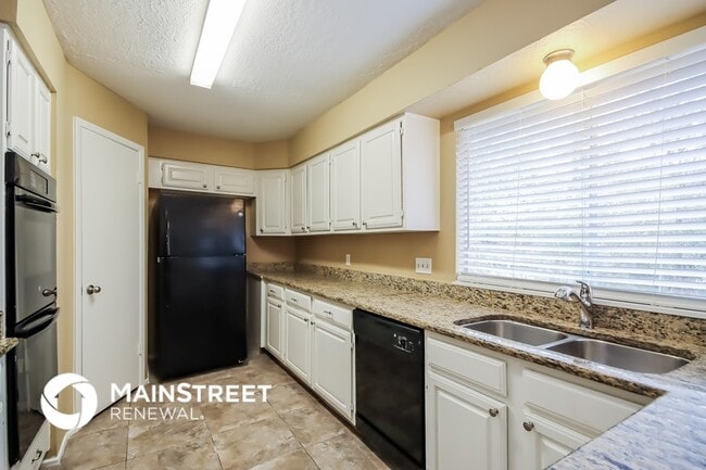 Photo - 2910 Valley Rose Dr