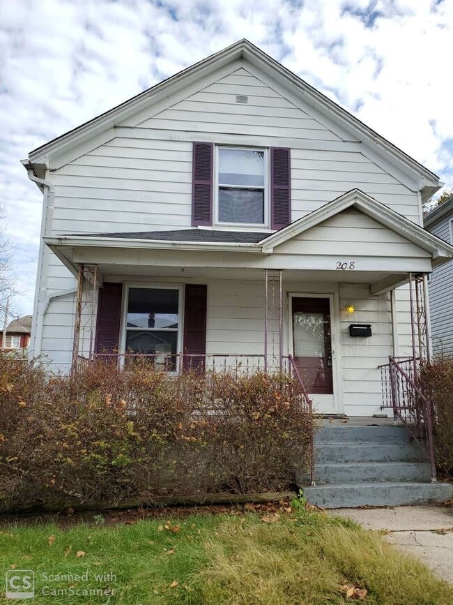 Building Photo - 2 bedroom close to Miami Valley Hospital and UD with Detached garage!