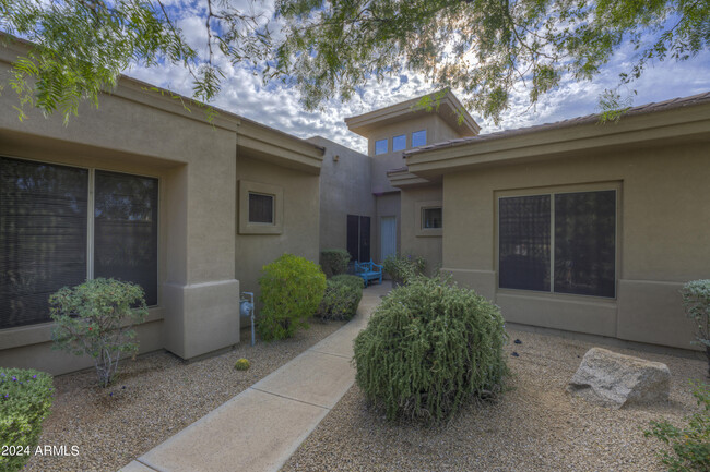 Building Photo - 7403 E Quien Sabe Way Rental