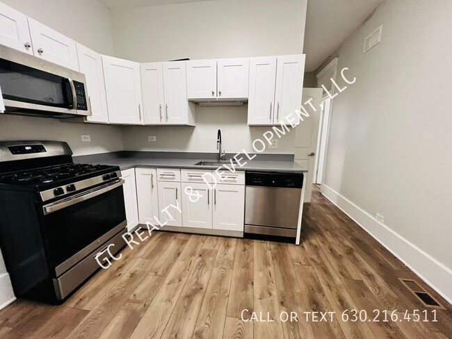 Photo - 6401 S Eberhart Ave Unit 1