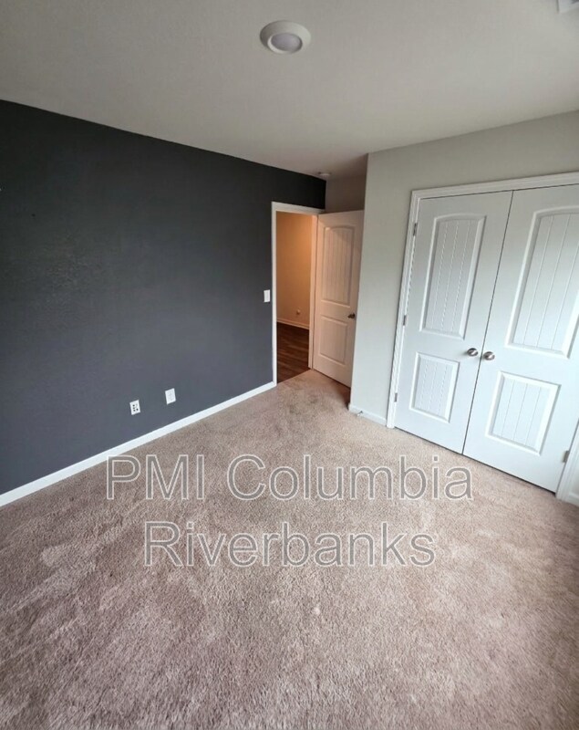Photo - 218 Sundew Rd