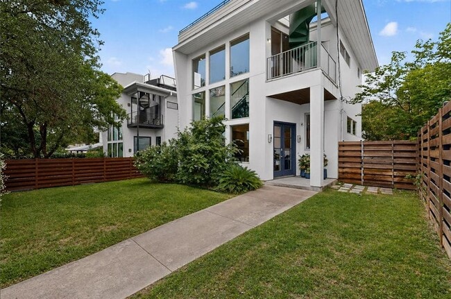 Photo - 807 W Gibson St