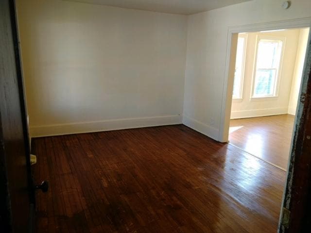 Photo - 913-915 Springate St, 2nd Fl