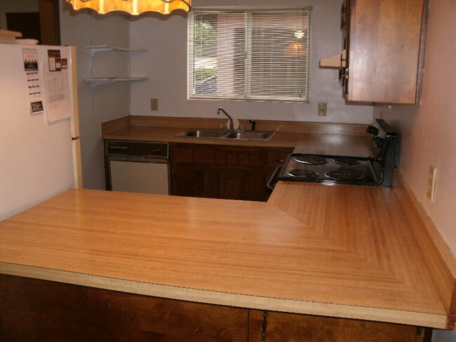 Photo - 2-2 Darryl Dr