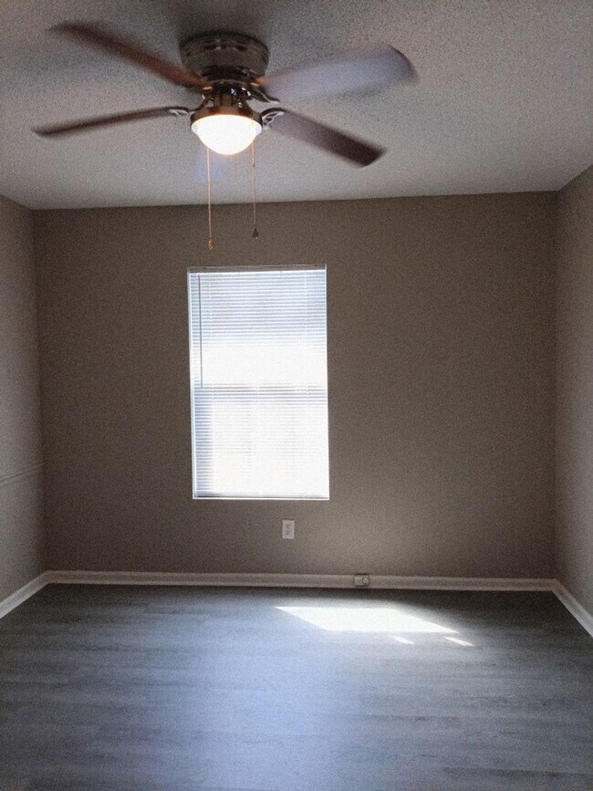 Photo - 1 Bed / 1 Bath Apartment in Harrisburg – Cozy & Convenient Living Unit 1730 Hicks Street Apt A