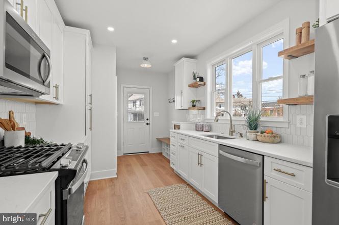 Photo - 404 Lyman Ave