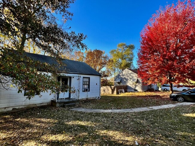 Photo - 2304 S Hall Rd