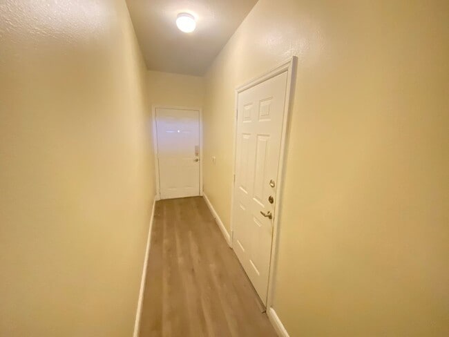 Photo - Stunning one bedroom, one bath luxury cond...