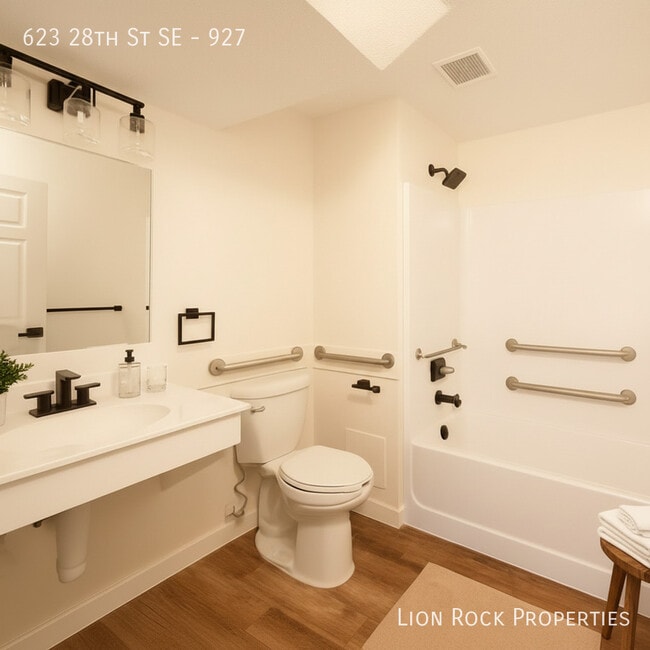 Photo - 623 28th St SE Unit 927