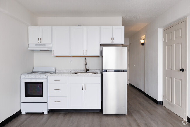 1BR, 1BA - 482SF - Kitchen - Chapel View Apartments