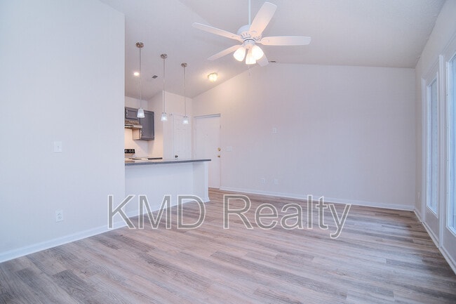 Photo - 6120 Meadow Rose Ln