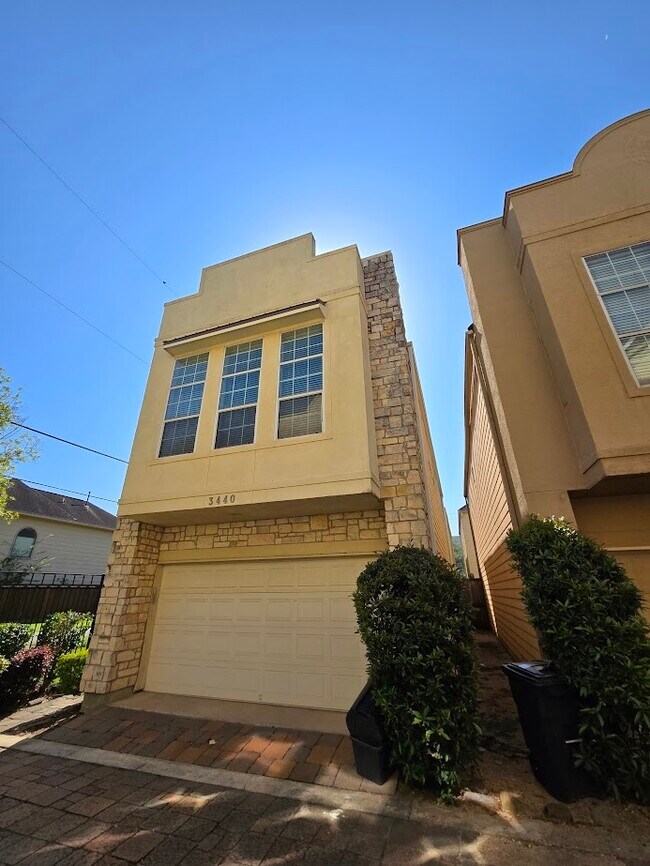 Photo - 3440 Cline St