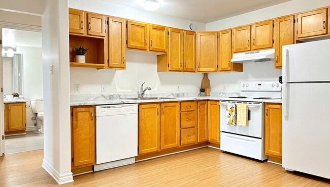 Photo - 303 Normandie Street