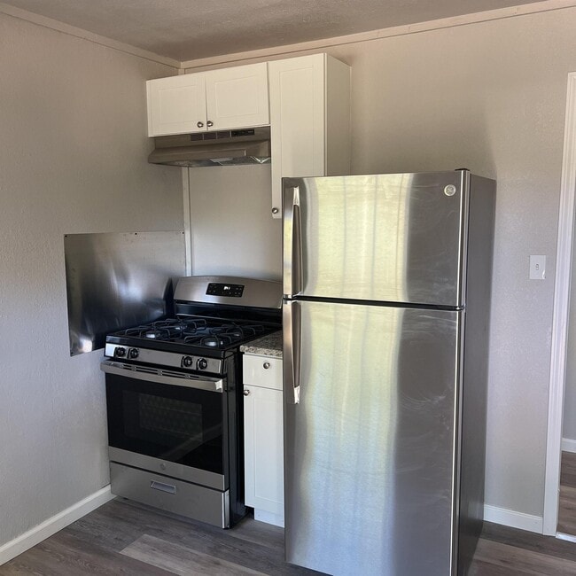 Photo - 525 E Ute St